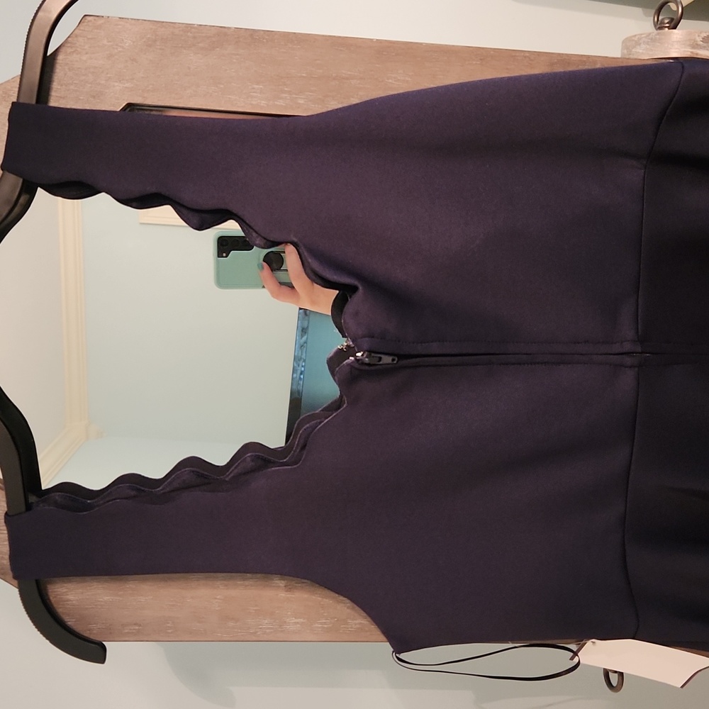 Dress - Picture 3 of 8